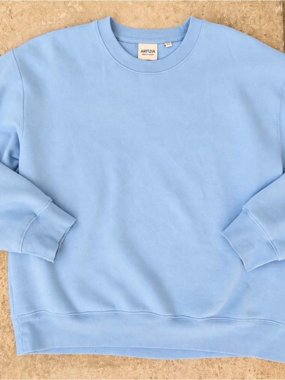 Aritzia perfect fit Crewneck Sweatshirt - large - worn once